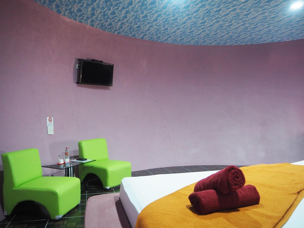 Fruit House Pattaya Motell Bang Lamung Exteriör bild