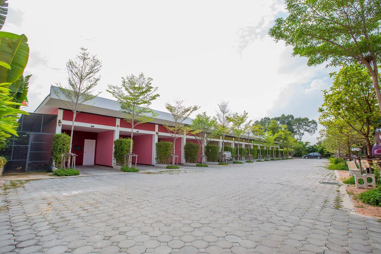 Fruit House Pattaya Motell Bang Lamung Exteriör bild