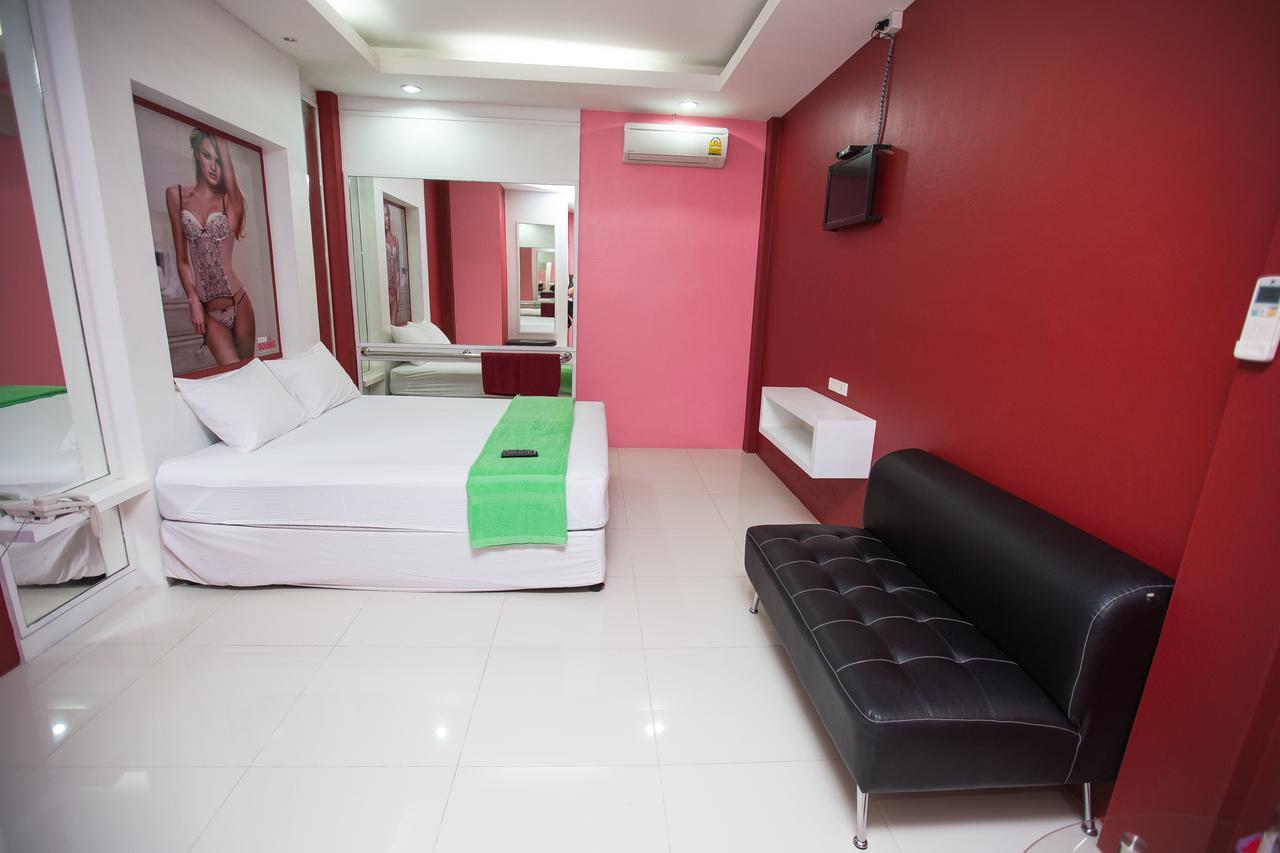 Fruit House Pattaya Motell Bang Lamung Exteriör bild