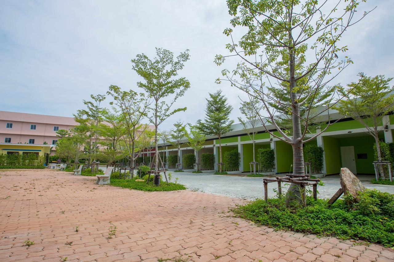 Fruit House Pattaya Motell Bang Lamung Exteriör bild