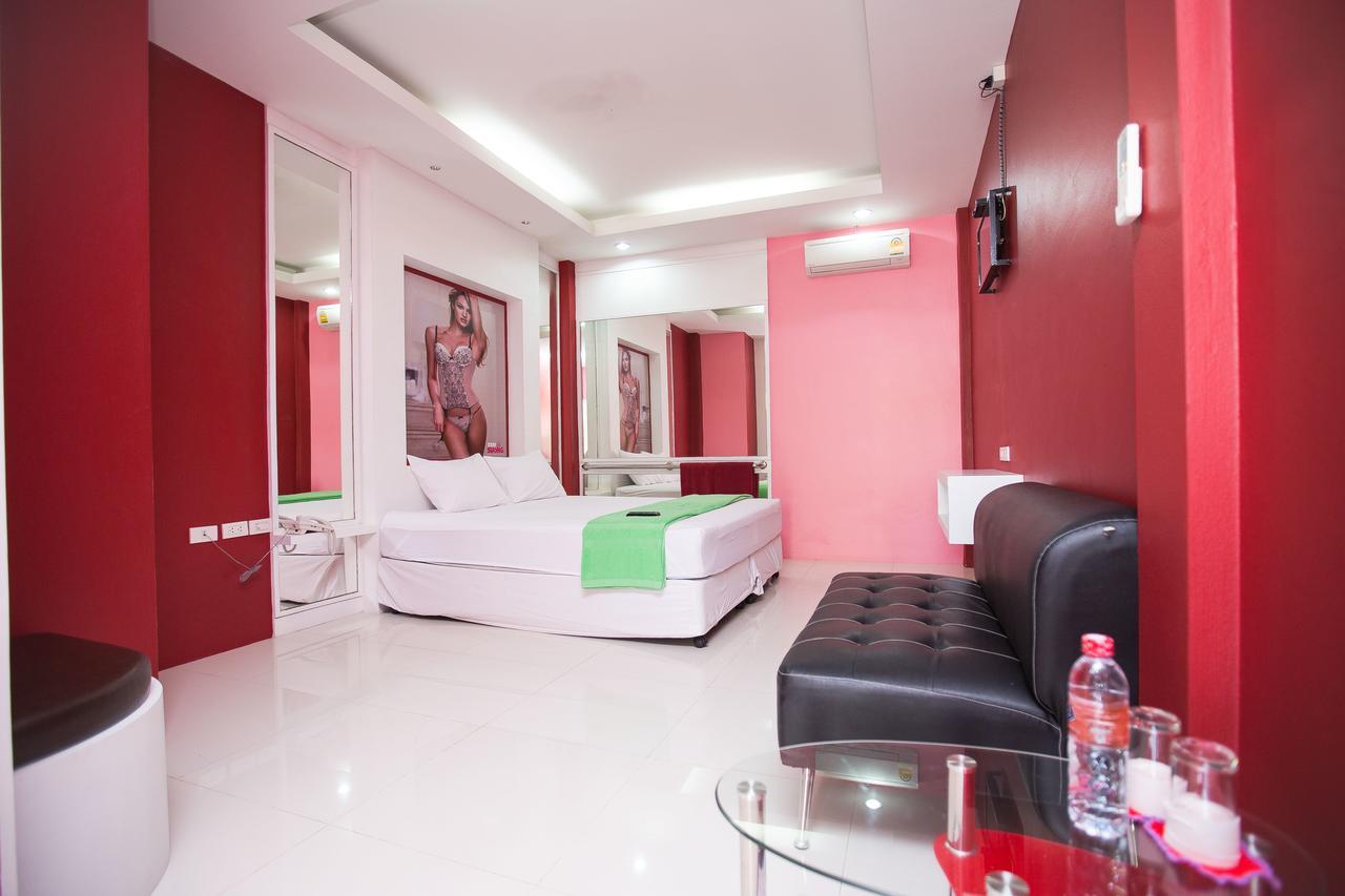 Fruit House Pattaya Motell Bang Lamung Exteriör bild